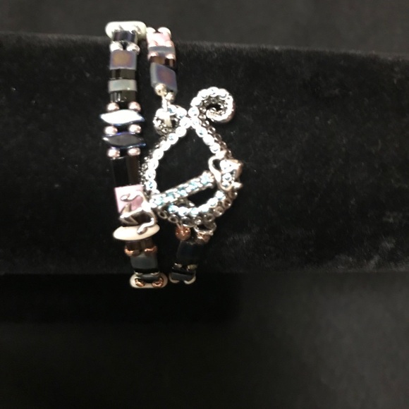 💕 BEAUTIFUL DOUBLE WRAP TOGGLE BRACELET 💕 - Picture 2 of 3